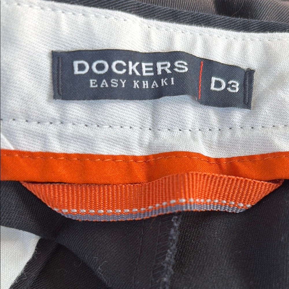 Dockers Black Chinos for Effortless Style
